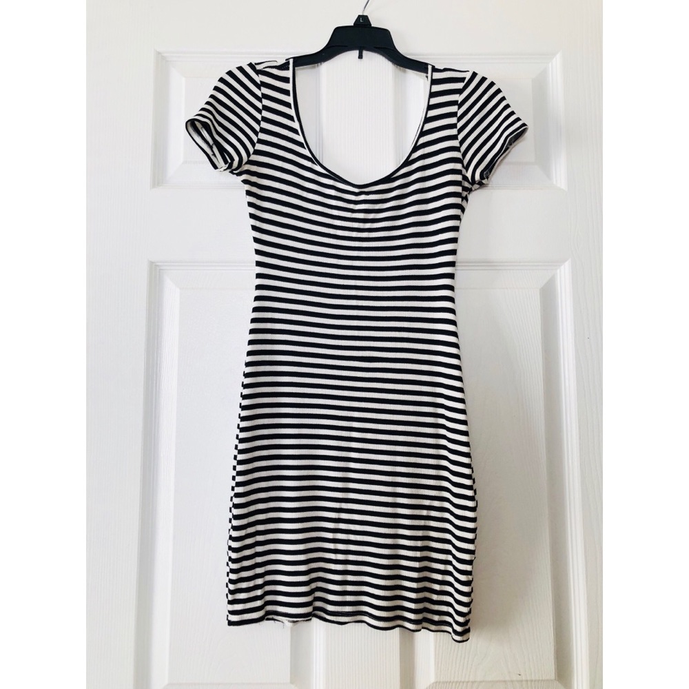 Black & White Stripe Bodycon Midi Dress
